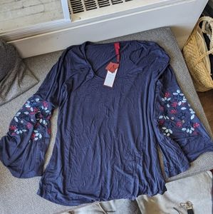 NWT Love Scarlett Bell Sleeve Top Large L